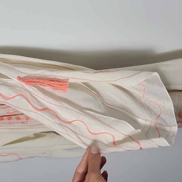 NORTH SHORE Cream Open Shoulder Cover Up with Orange Embroider Size S/M - Picture 10 of 16